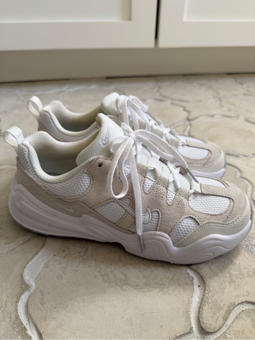 Nike Women's Tech Hera 'Light Orewood Brown' Cream Beige and White